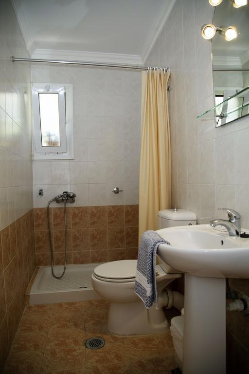 Helen Apartments&Studios Agios Stefanos Avliotes  Buitenkant foto