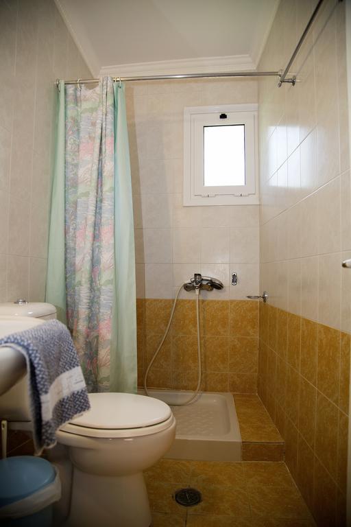 Helen Apartments&Studios Agios Stefanos Avliotes  Buitenkant foto