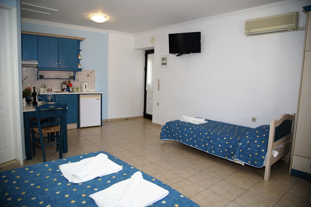 Helen Apartments&Studios Agios Stefanos Avliotes  Buitenkant foto